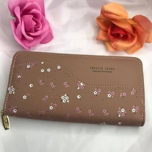 Forever Young wallet